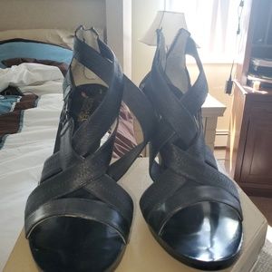 Just REDUCED!!NWOT Ladies MK Sandals